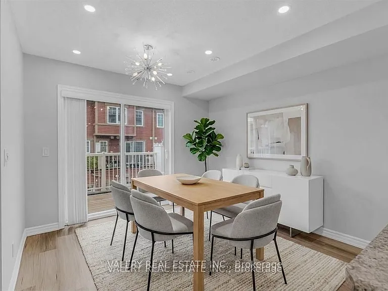 2500 Hill Rise Ct — Photo 2