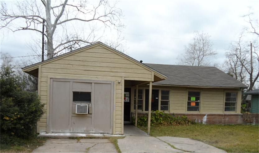 2nd image of 5413 Doulton Dr