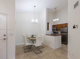 2810 N Oakland Forest Dr APT 205, Fort Lauderdale, FL 33309