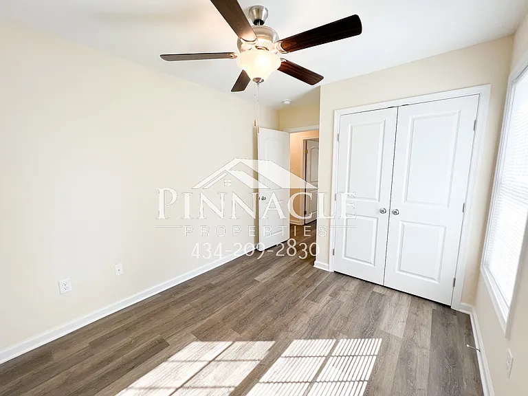 2305 Tazewell Ave #B — Photo 16