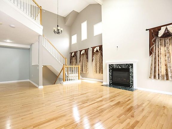 3rd image of 23 Village Dr #23