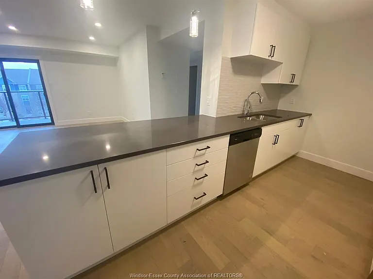 2550 Sandwich West Pkwy #414 — Photo 5