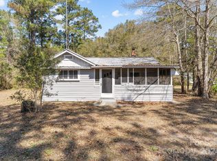 8526 Daws Creek Rd SE, Winnabow, NC 28479