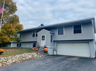 210 Fairview Dr, Bath, NY 14810