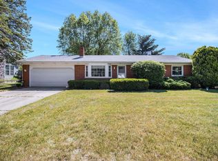 52042 Justine Dr, South Bend, IN