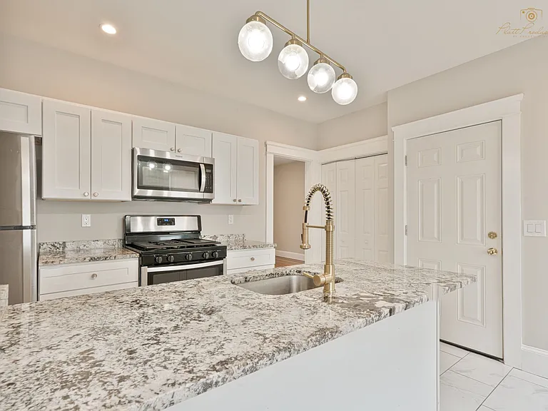 448 Pleasant Valley Pkwy #3 — Photo 2