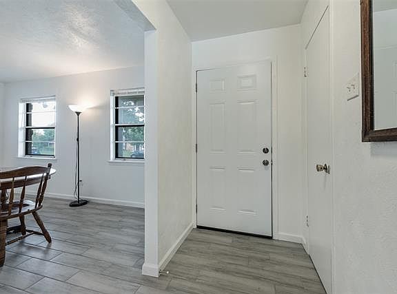 5th image of 1014 Mill River Dr