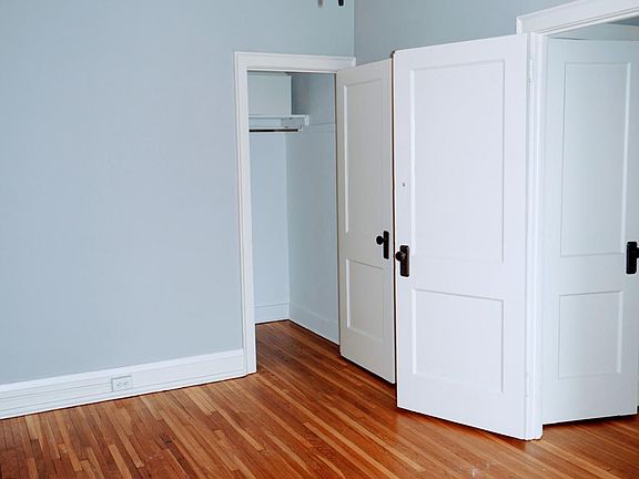 4th image of 2338 Marshall Ave APT 104