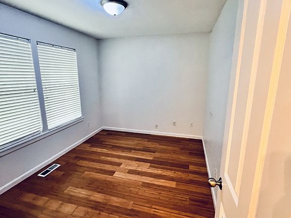 4th image of 2109 Stillwater Ave NW