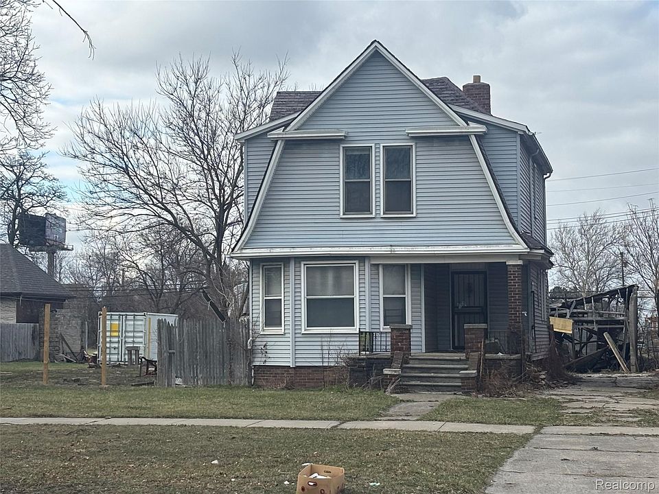 1st image of 1720 E Grand Blvd