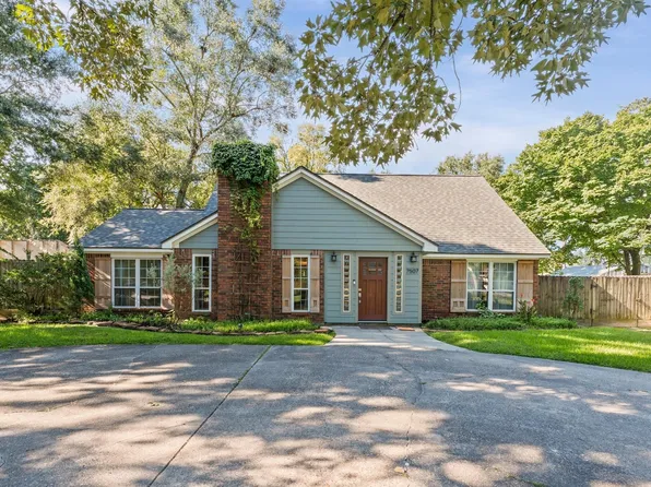 7507 Charred Pine Dr, Magnolia, TX 77354