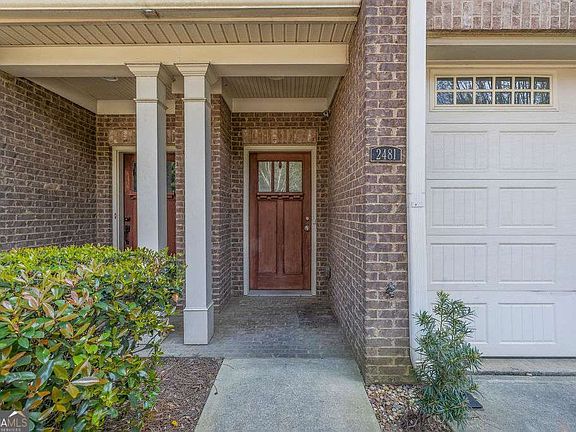 3rd image of 2481 Palladian Manor Way SE