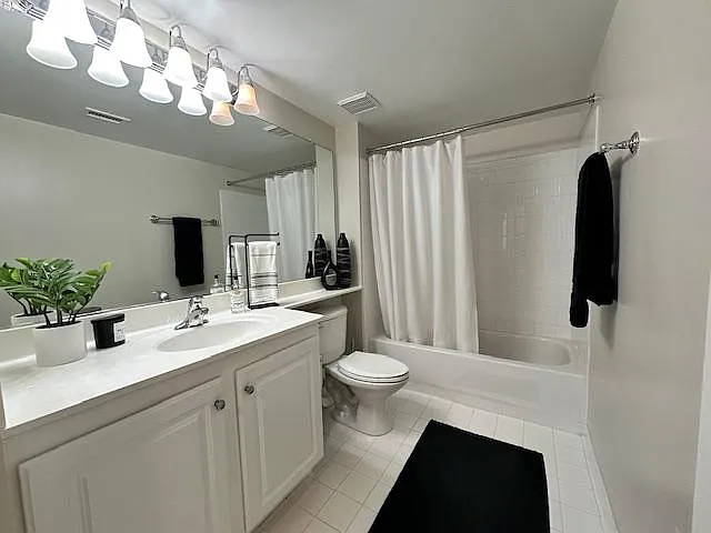 11710 Old Georgetown Rd #227 — Photo 7