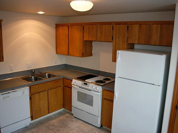 5th image of 8601 NE 27th Cir APT C