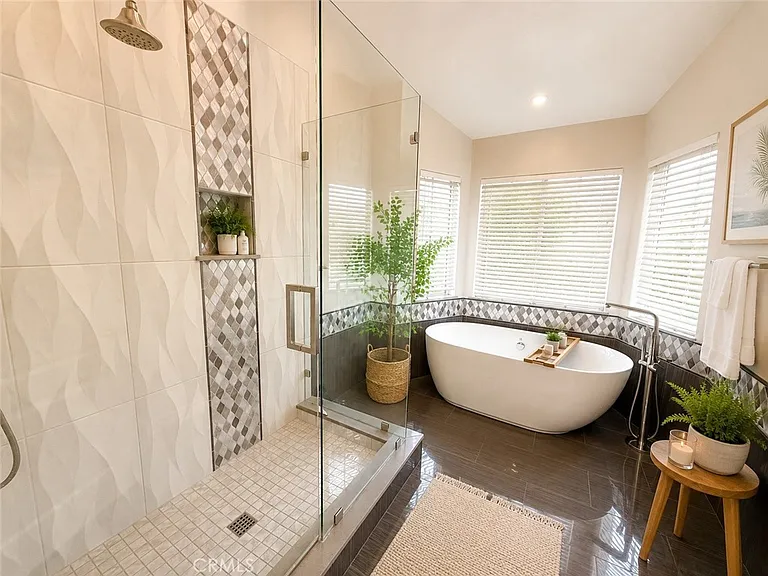 600 Wakefield Ct #102 — Photo 11