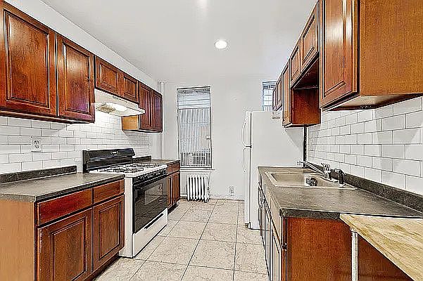 1st image of 315 E 104th St #2A