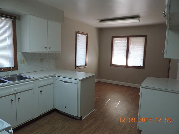 4th image of 9608 Binney St