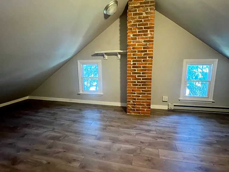 150 Beckley St — Photo 9