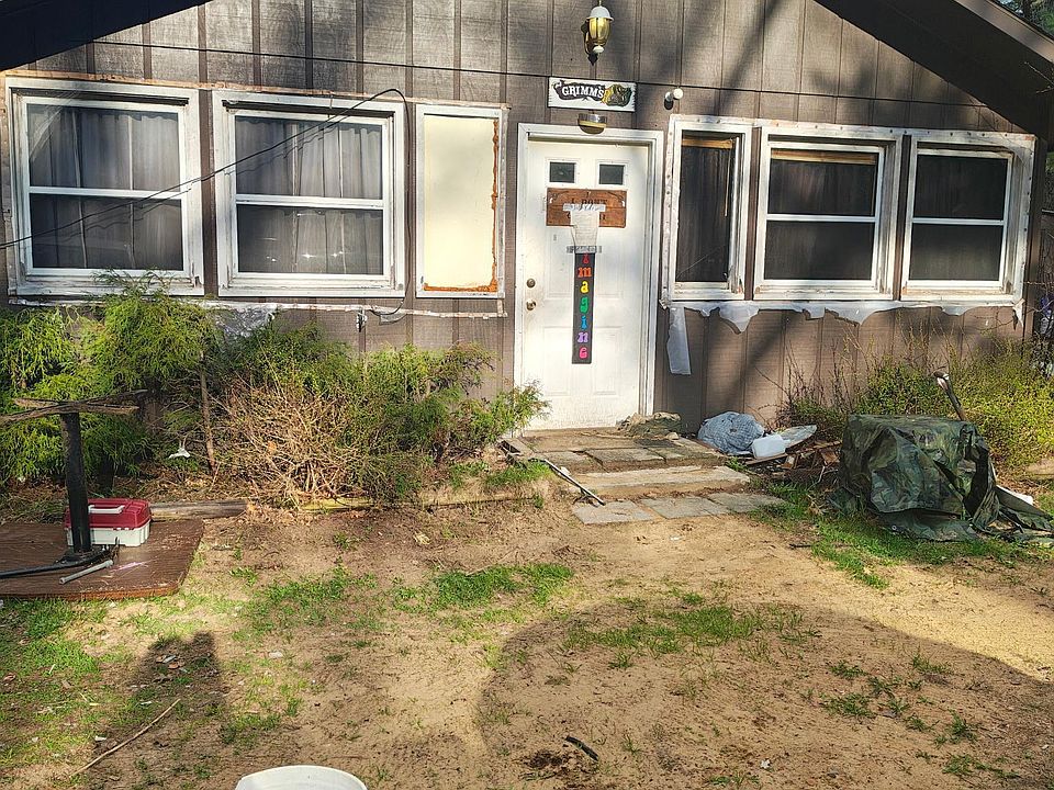 1st image of 2166 S Forman Rd