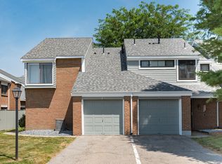 32 Laurelwood Dr, Stoughton, MA 02072