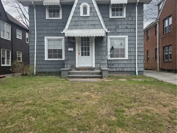 3609 Normandy Rd, Shaker Heights, OH 44120