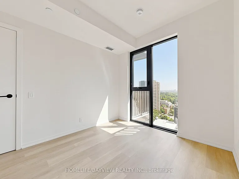 109 Erskine Ave #1706 — Photo 16