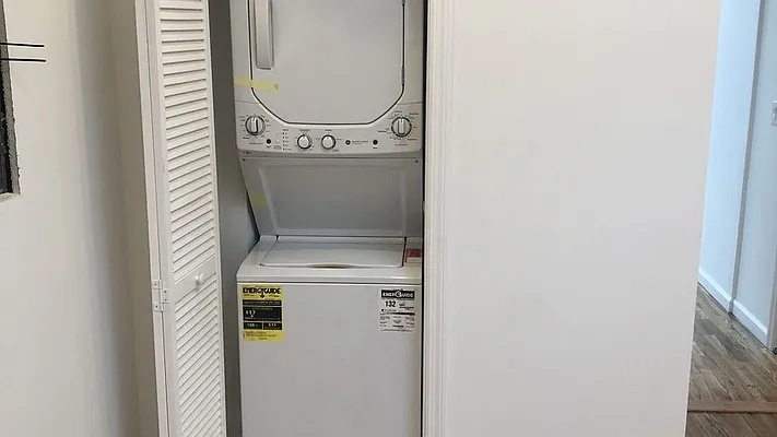 Rented by Nooklyn NYC LLC | media 12