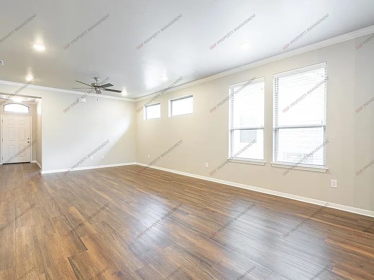 624 Ripplewood Dr — Photo 15