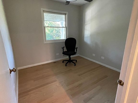 5th image of 1703 Winnetka Rd
