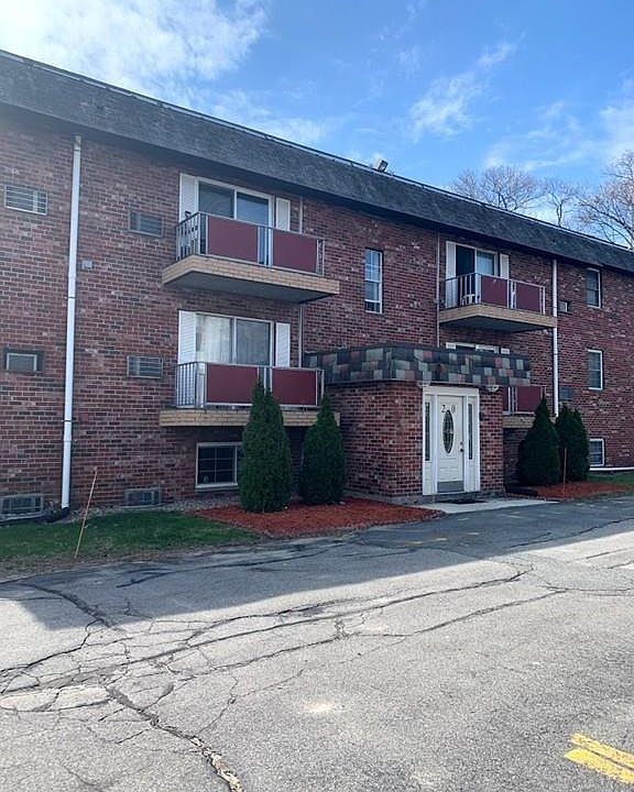 1st image of 20 Skyline Dr APT 10