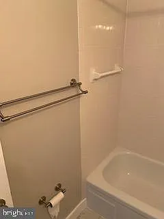 1823 N Shore Ct — Photo 28