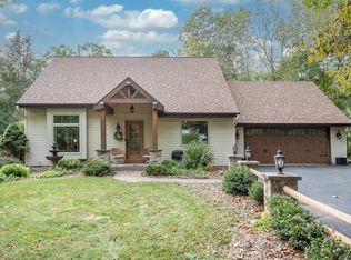 177 Evelyn Ave, Delafield, WI 53018
