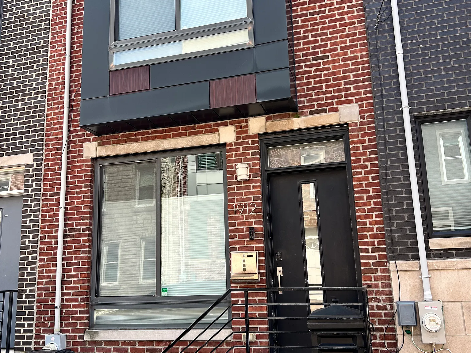 4 bed, 1850 sqft, $2,995 — Photo 2