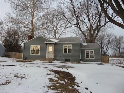 1st image of 2958 N 77th St