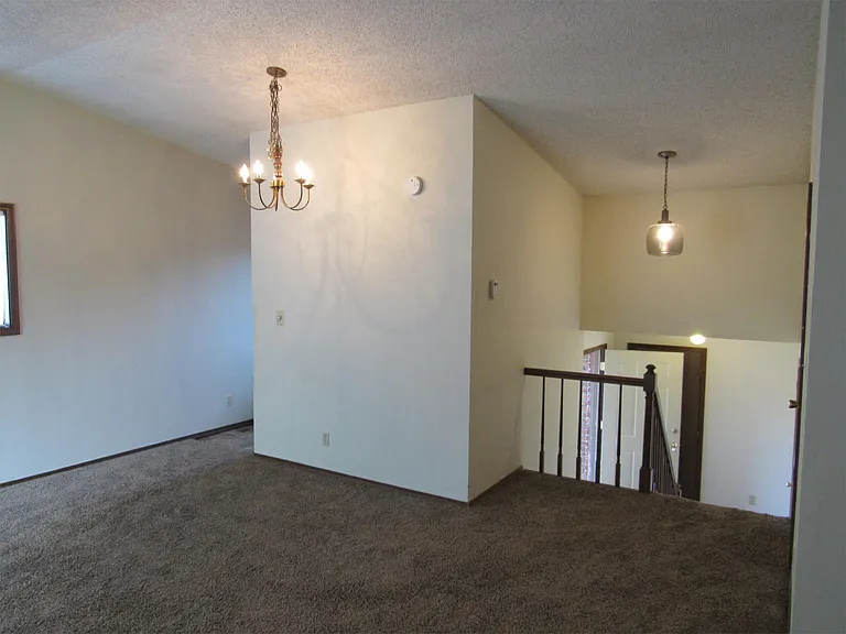 1428 E Beloit Ave — Photo 8