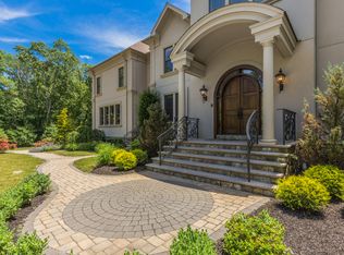 89 Farm Ln, Westwood, MA 02090