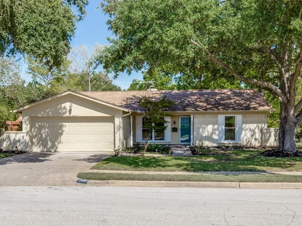 1400 Lagoona Ln, Edgecliff Village, TX 76134