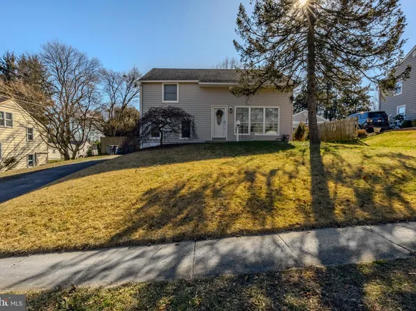 406 Virginia Ln, Aston, PA 19014