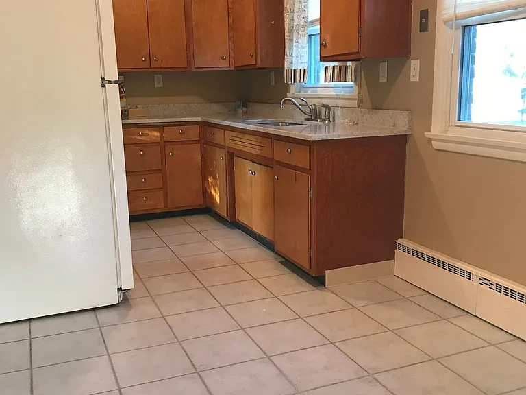 602 S Blaine Ave — Photo 6