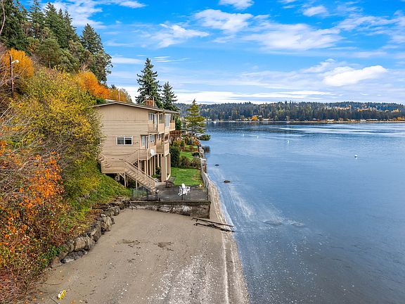 5th image of 3284 Point White Dr NE