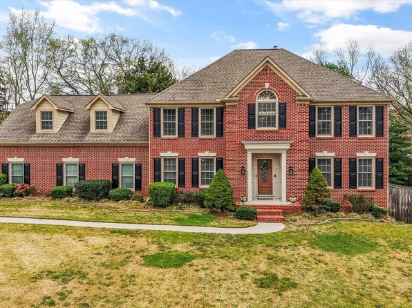 11901 Butternut Ln, Knoxville, TN 37934