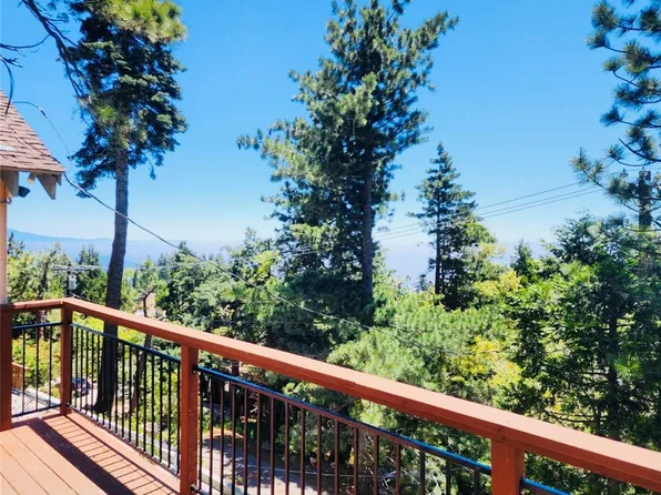 26568 Valley View Dr, Rimforest, CA 92378