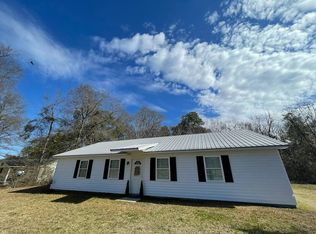 114 Atkinson Dr, Swainsboro, GA 30401
