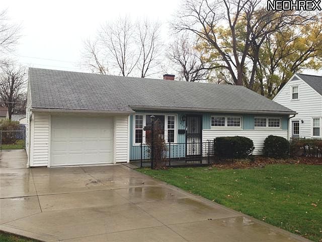 1st image of 652 Iroquois Trl
