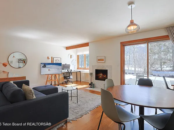 3730 N Lake Creek Dr #25-1-2, Wilson, WY 83014