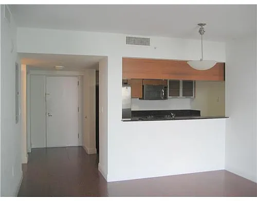1800 N Bayshore Dr Photo 1 1800 N Bayshore Dr Photo 1