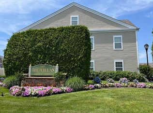 66 Wexford Ln, Oceanside, NY 11572