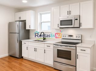 529 E Jersey St #1A, Elizabethport, NJ 07206