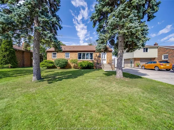 557 Victory St, Lasalle, ON N9J 1V8