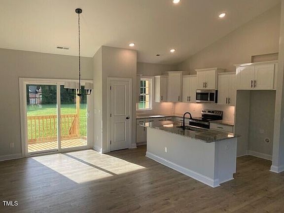 5th image of 519 Mulberry Rd